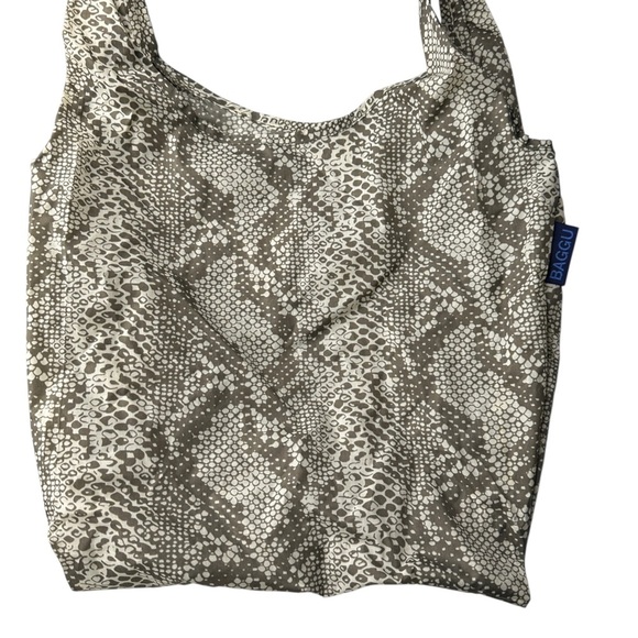 Baggu Snake Print Tote in Gray and Cream - Picture 3 of 6